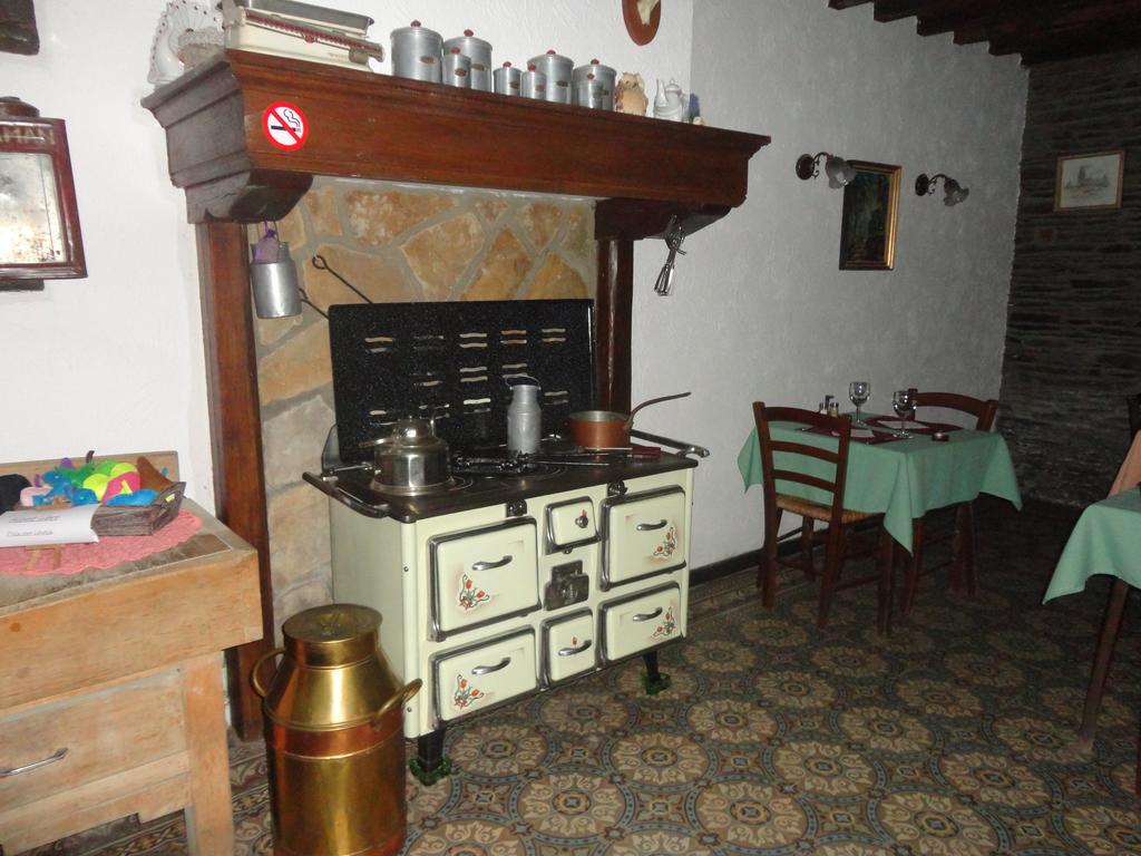 Au Central Alle Bagian luar foto