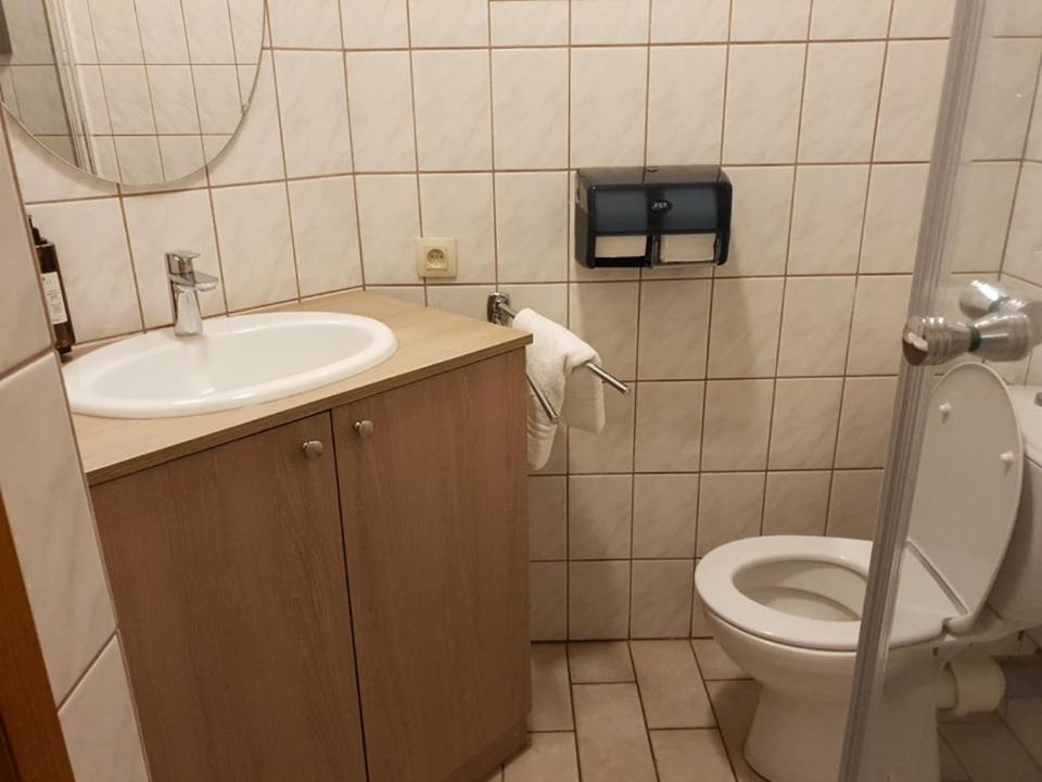 Au Central Alle Bagian luar foto